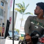 Oil prices plummet after Iran says Strait of Hormuz is “completely open”